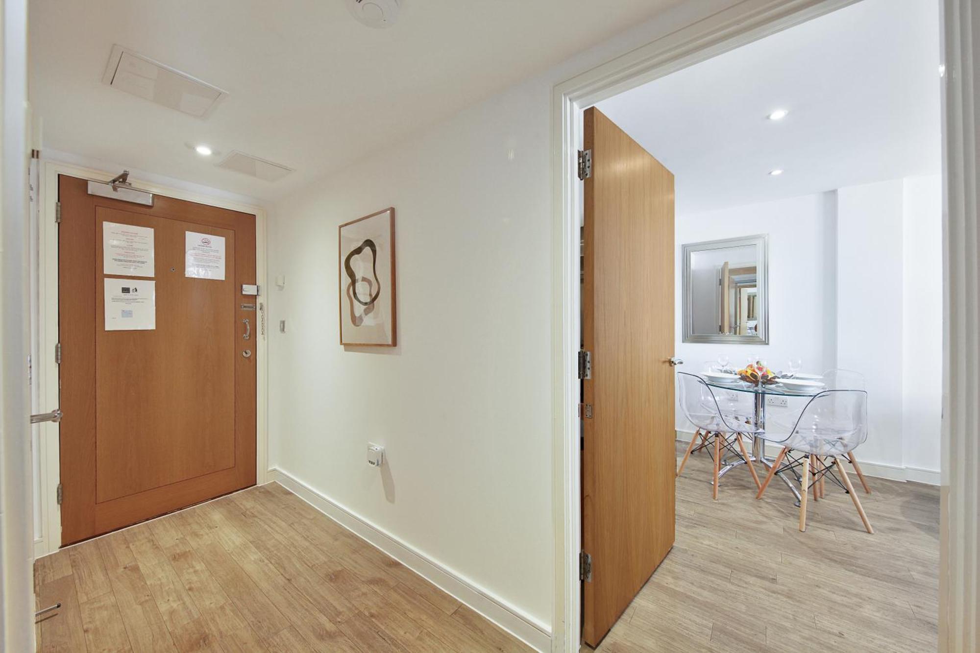2 Bed Executive Apartment Next To Liverpool Street Free Wifi By City Stay Aparts London Exterior photo