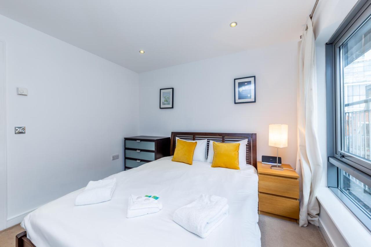2 Bed Executive Apartment Next To Liverpool Street Free Wifi By City Stay Aparts London Exterior photo